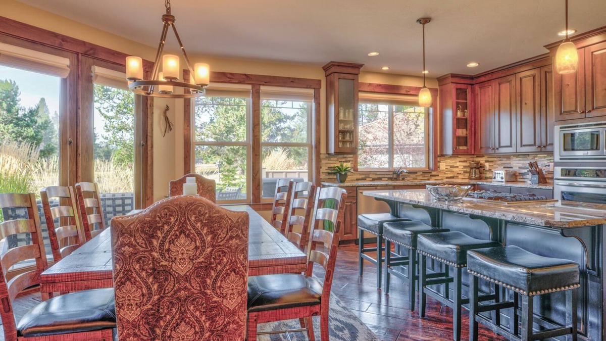 Three Rivers House | A beautiful, private custom home with serene views of the Big Deschutes River