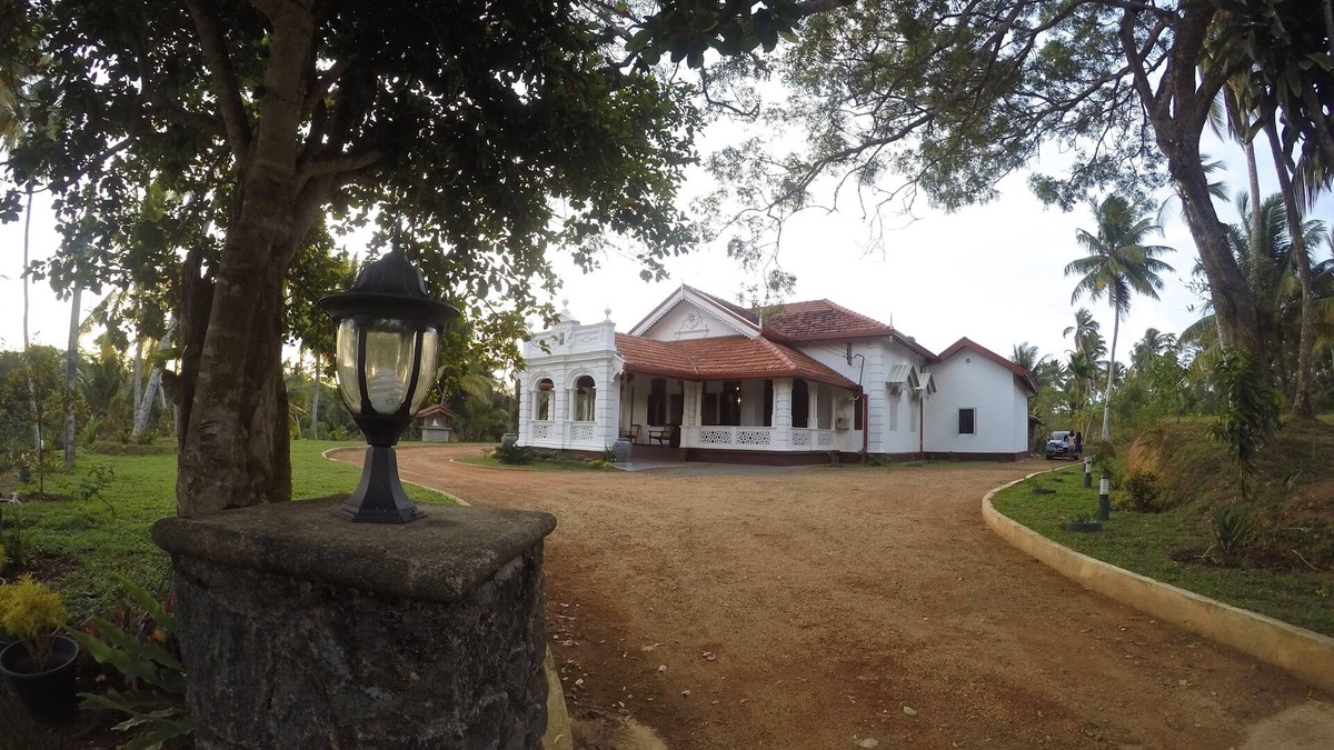 Malimbada Villa | A beautifully refurbished, 4 bed room Colonial Villa