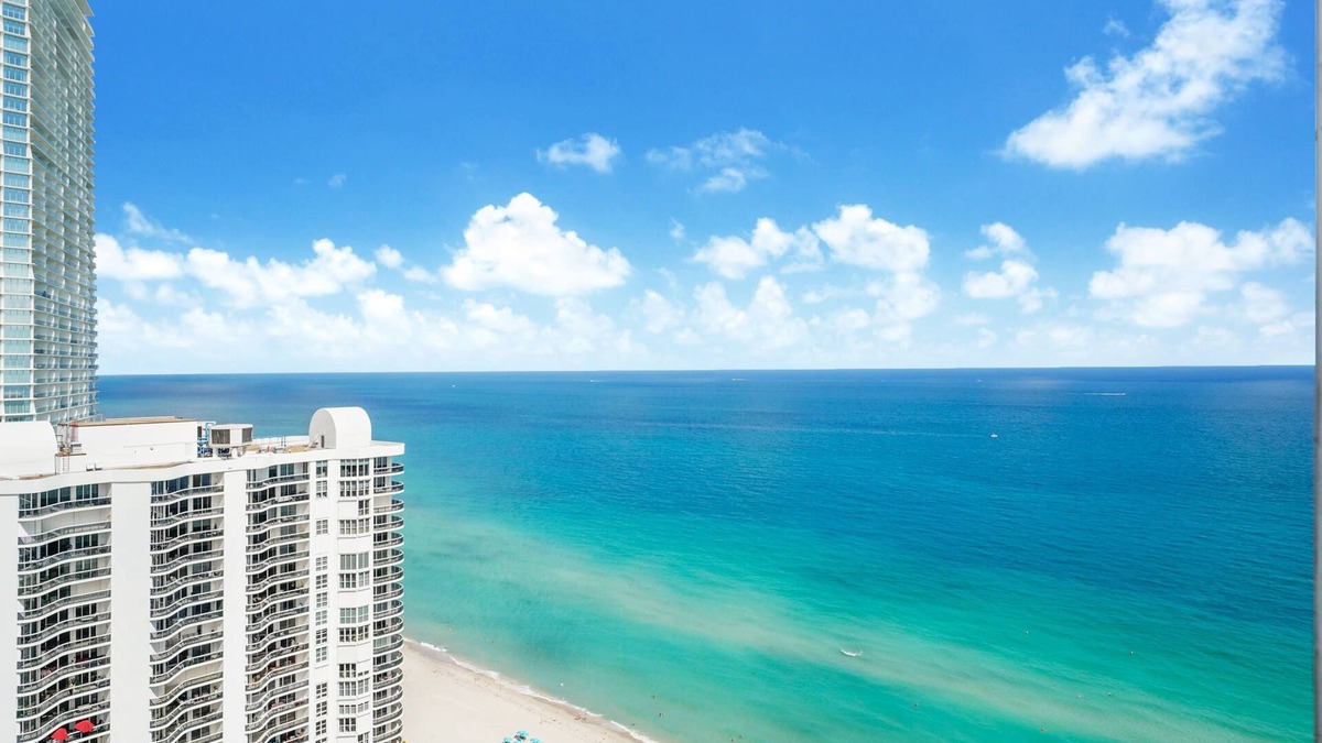 Sunny Isles Beach Condo | A Breathtaking Oceanview – High Rise Luxury Condo!