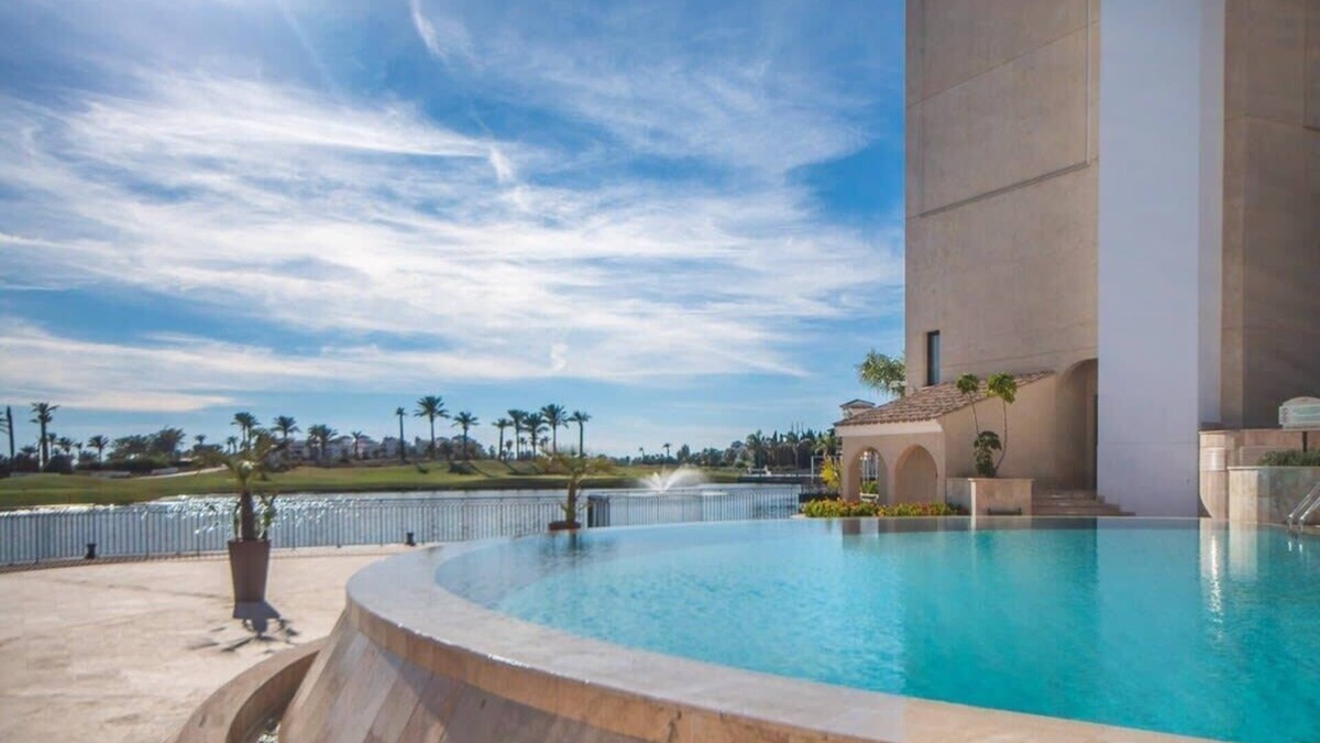 Roldan Villa | A Bright Villa with Private Heated Pool (optional) - MO33LT