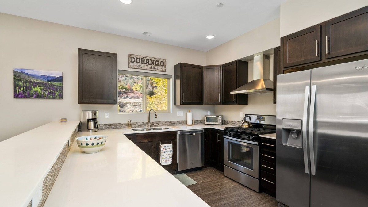 Durango House | A/C, Pet Friendly, Fast Wifi, Close to Downtown Durango!