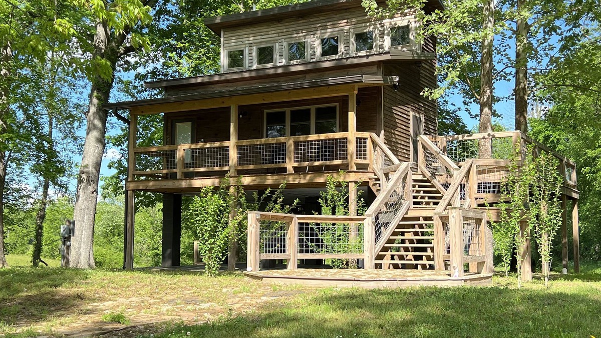 Bakerton Cabin | A Cabin in the Trees a Fly Fishing Treehouse, Burkesville, Ky