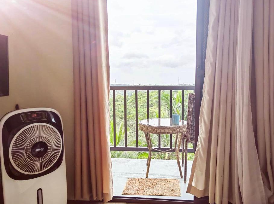 Tanay Apartment | a CABIN MOUNTAIN PEAK