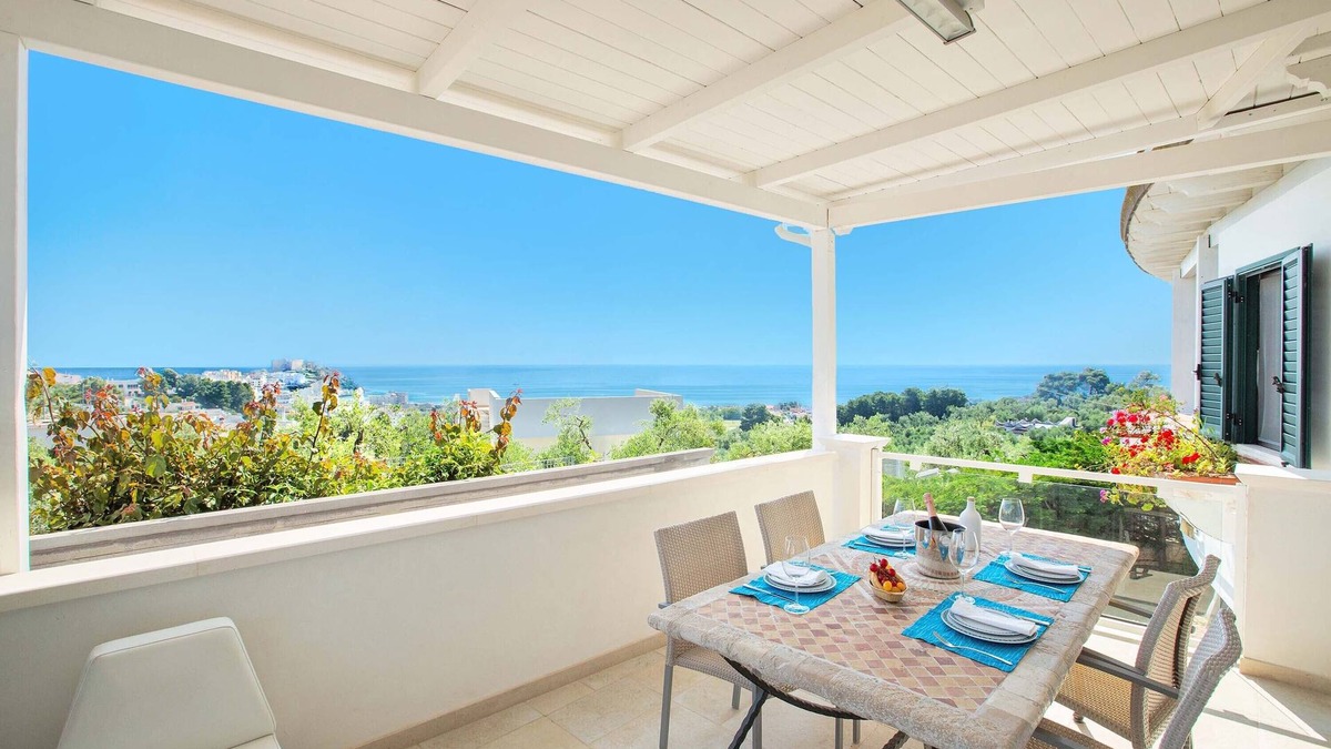 Chiesiola House | A Casa di Anna - Giuseppe by BarbarHouse