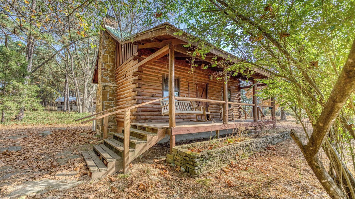 Saint Joe Cabin | A charming family cabin nestled in the heart of Saint Joe.