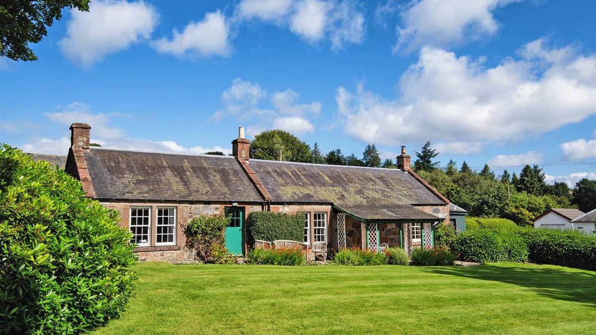 Dykehead Cottage | A Charming Period Family Cottage On The Edge Of The Cairngorms National Park