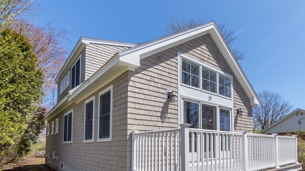 Rye House | A Charming, Upscale Beach House Only A Two-Minute Walk to the Ocean