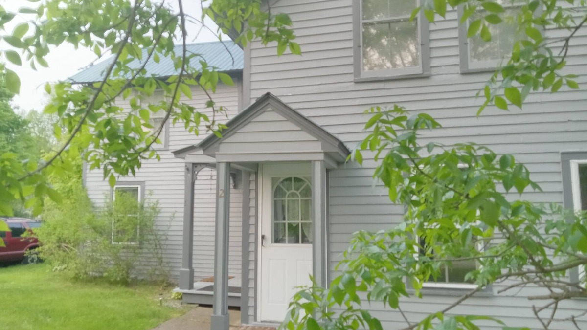 Indian Lake Apartment | A clean and cozy centrally located rental,walking distance to all amenities