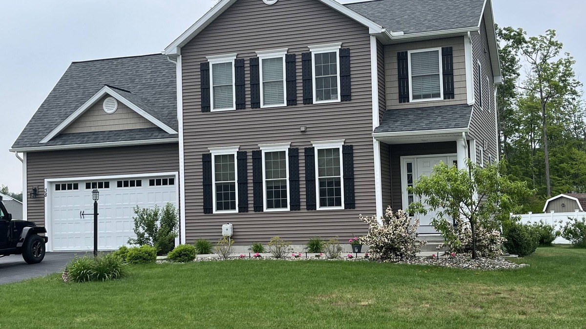 Ballston Spa House | A Coastal Farmhouse Style Home- 10 minutes from Downtown Saratoga Springs