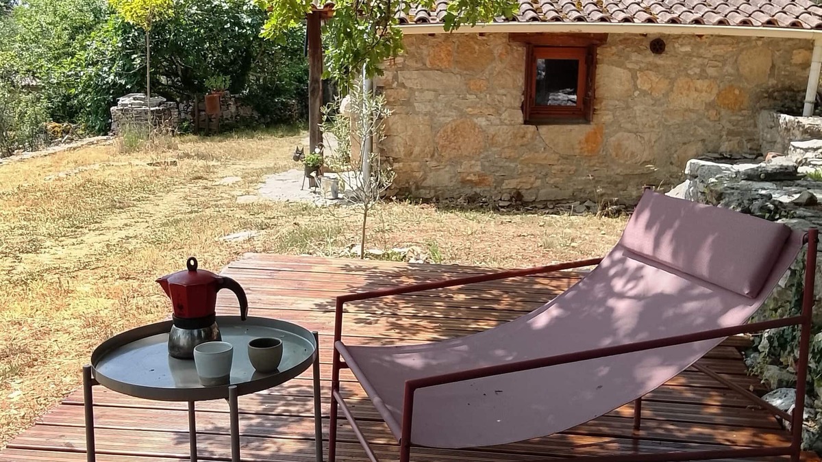 Cenevieres Bed & Breakfast | A cocoon in the heart of the Causses to recharge your batteries in the midst of nature.