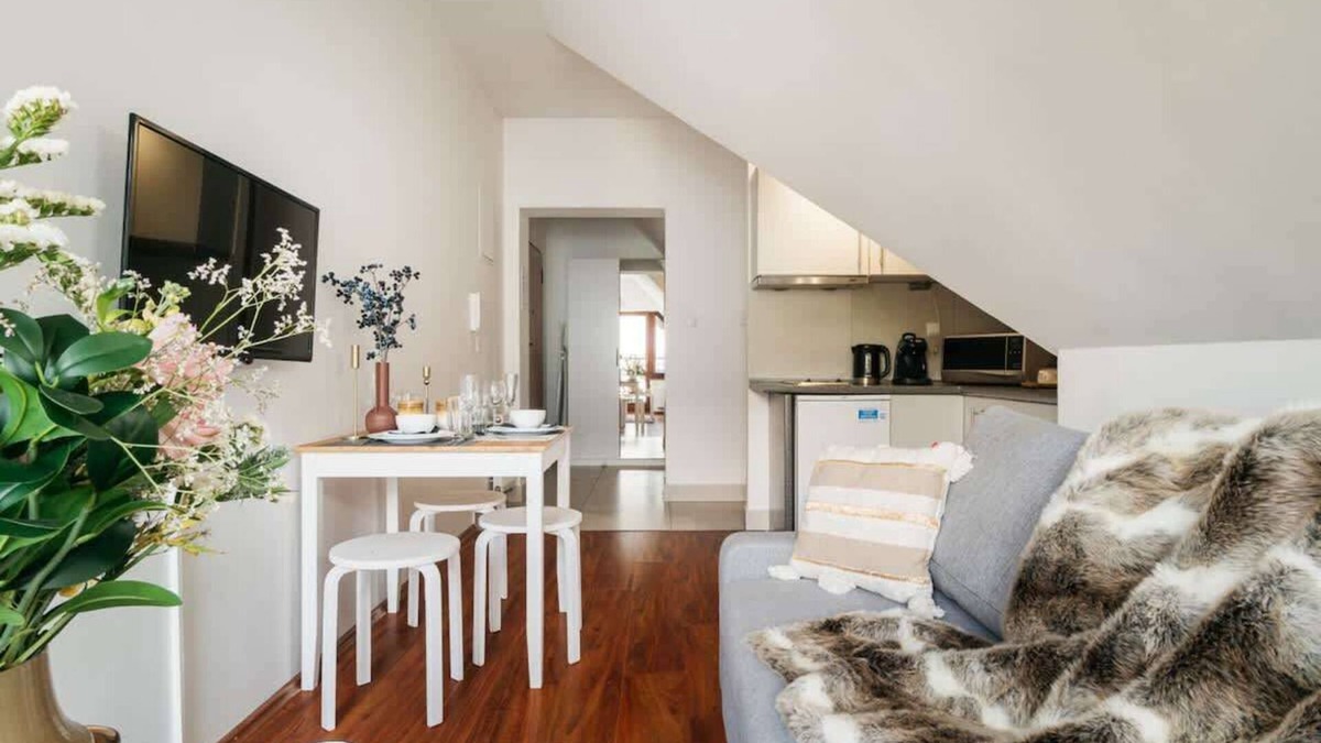 Zakopane Apartment | A comfortable 1bed apartment with a Mountain View