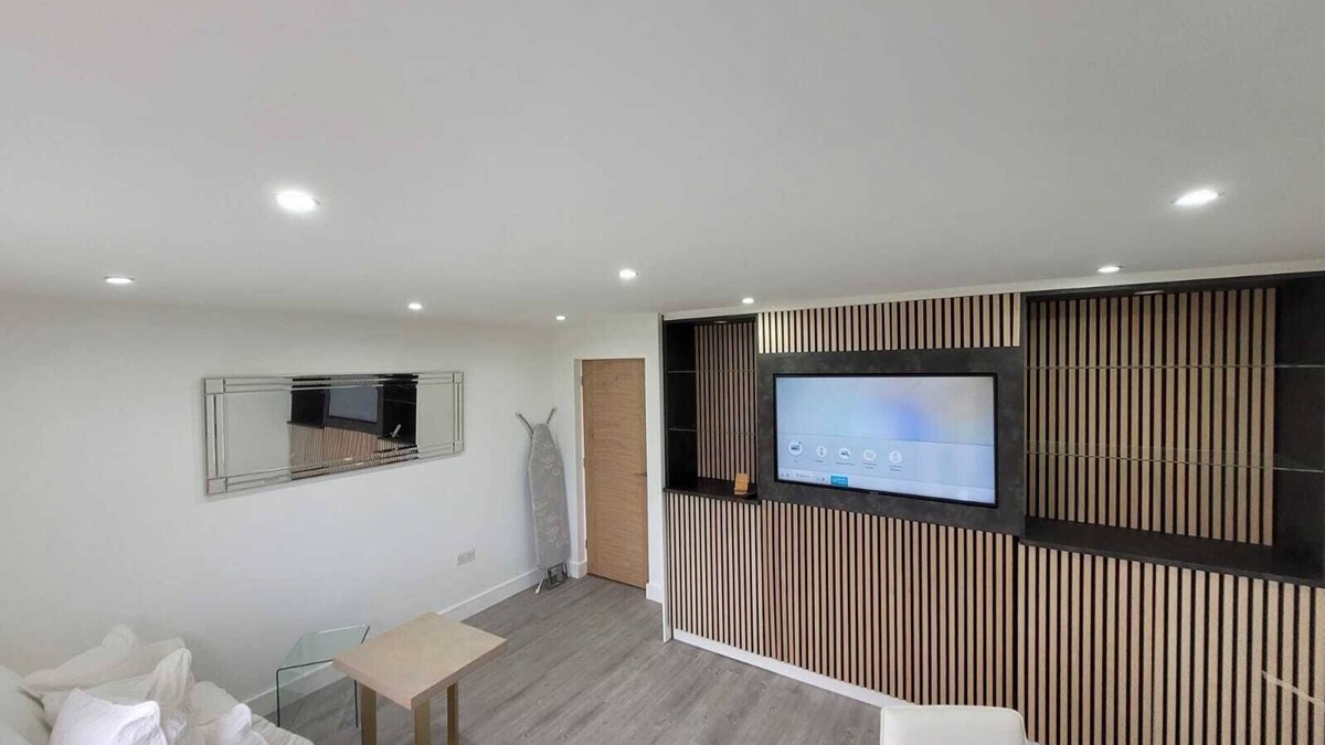 Aveley Apartment | A comfortable and modern apartment complex with a warm and homely feeling.