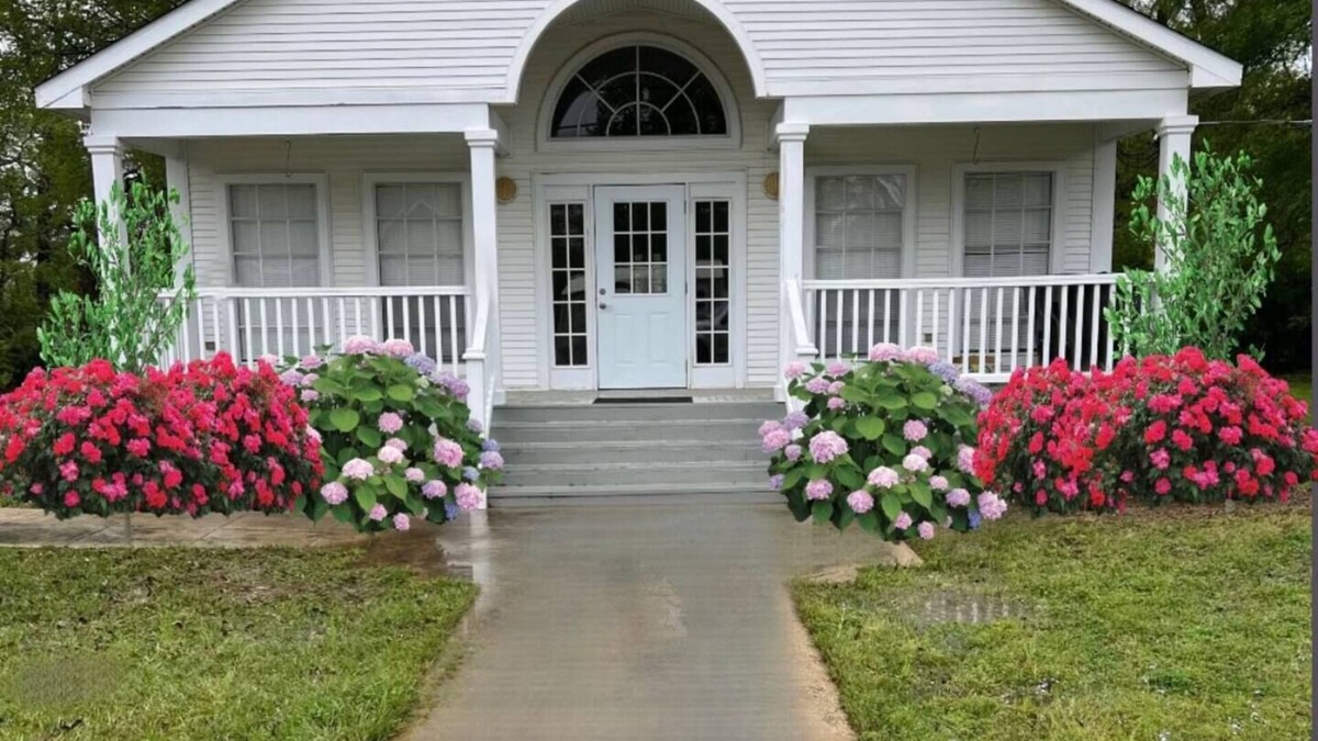 Kentwood House | A comfortable country cottage with unique charm and appeal.