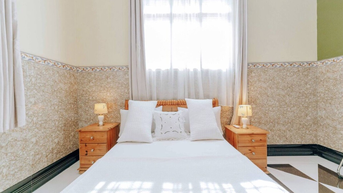 Tunguu House | A cool 3-bed bungalow a hop away from the airport.