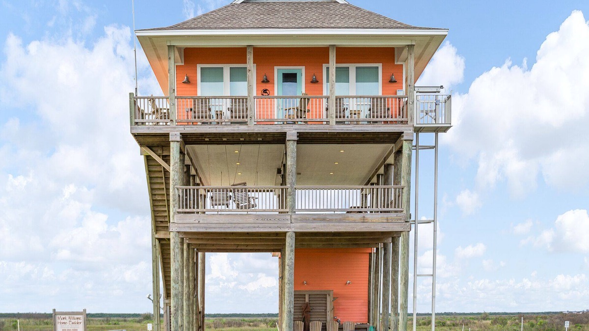 Port Bolivar House | A Cool Change: 3 BR, 2 BA House in Gilchrist, Sleeps 8