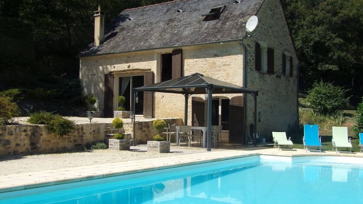 Salignac-Eyvignes House | A corner of paradise for an unforgettable stay: gastronomy, tourism, relaxation.