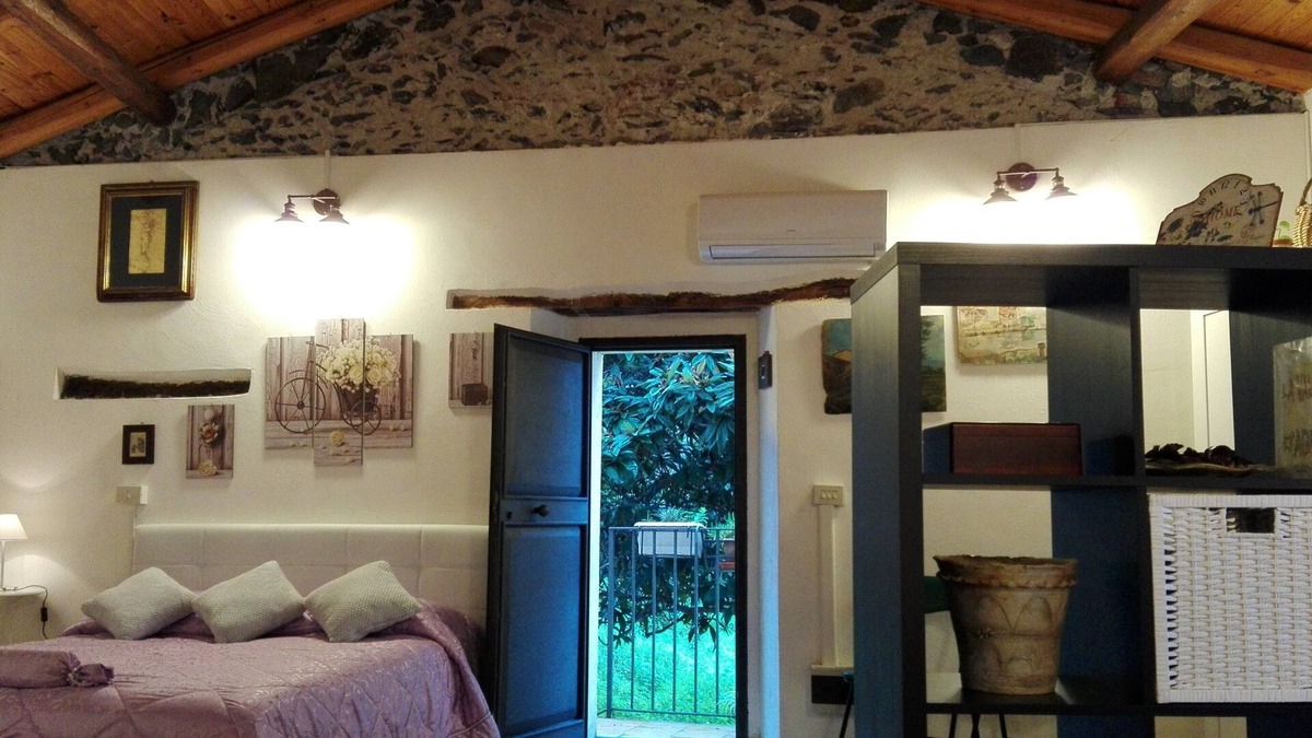 Savoca House | A corner of paradise in Savoca, just minutes from Taormina and the beach