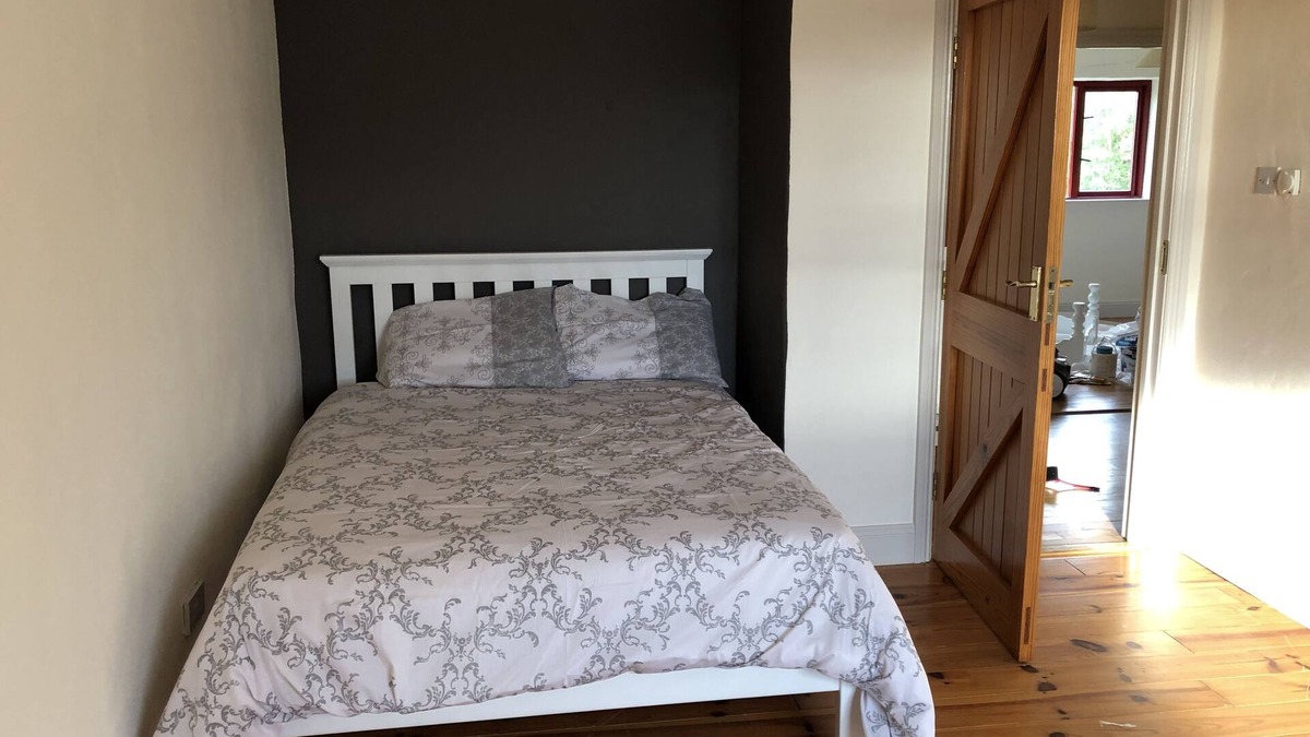 Westport House | A cosy 4 bedroomed house in a quiet scenic setting in Murrisk, Mayo.