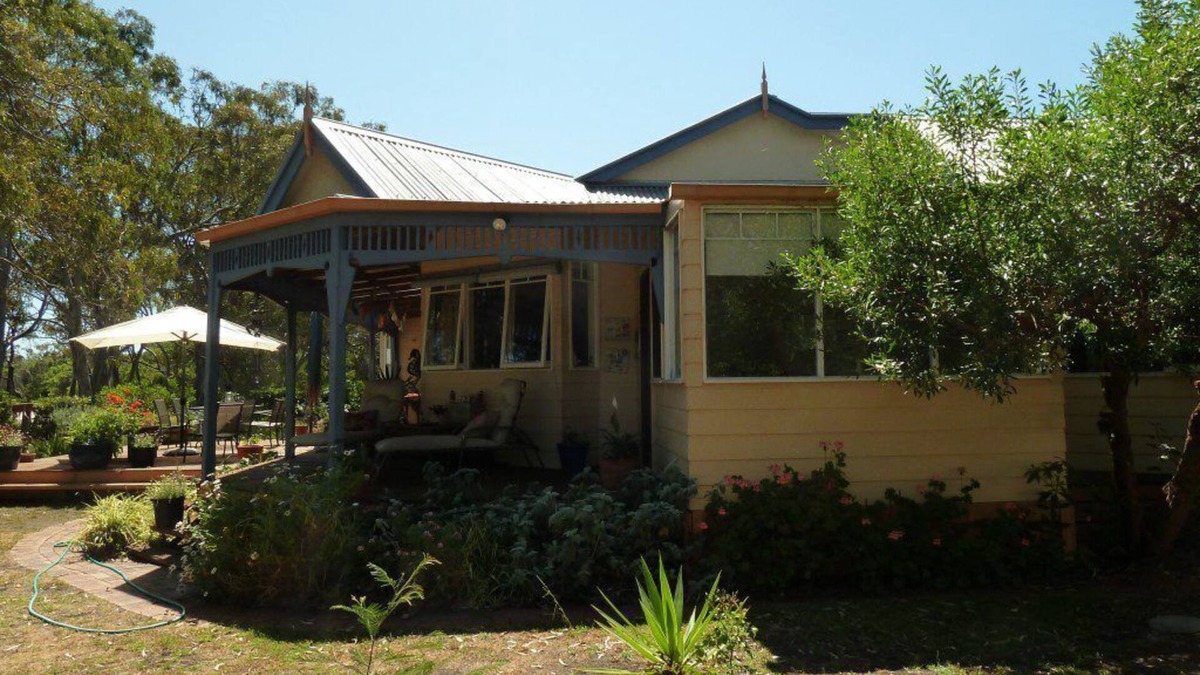 Raymond Island Apartment | A cosy bed & breakfast on the waterfront of Raymond Island