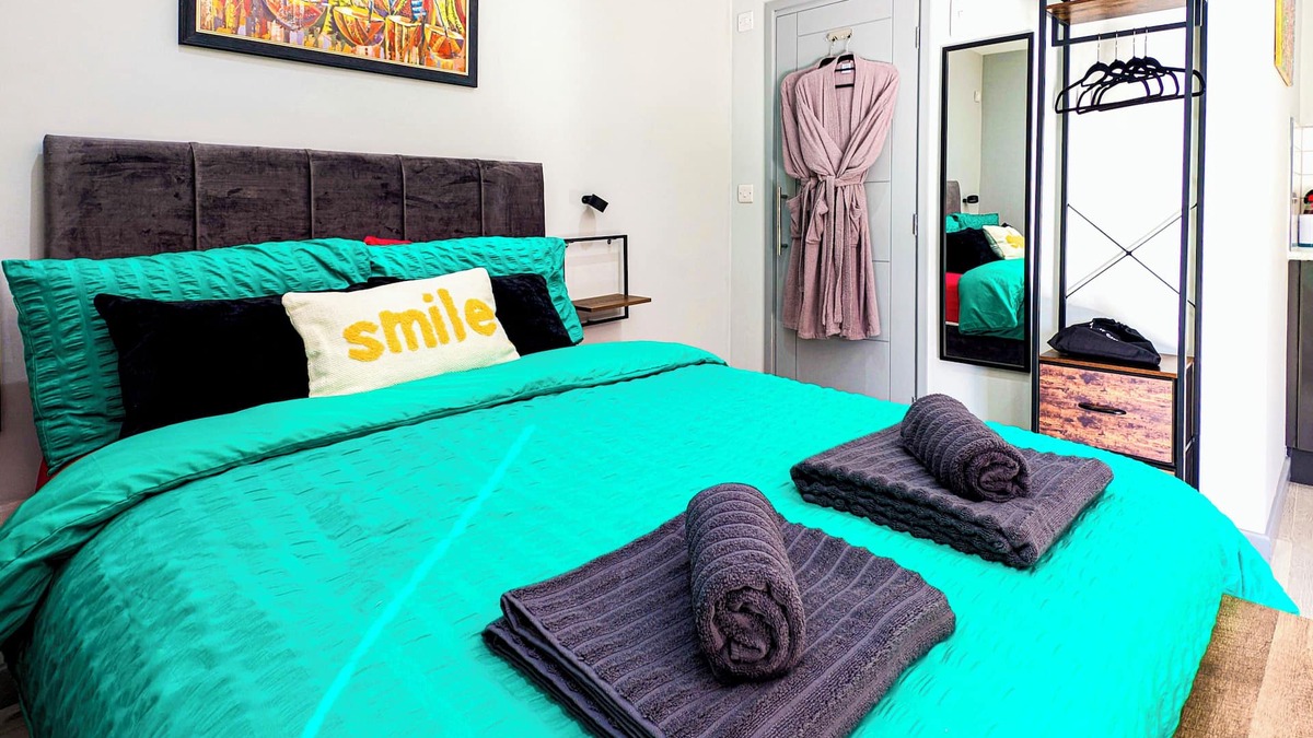 Sandiway Cabin | A cosy retreat to relax and feel right at home, whilst exploring Cheshire.