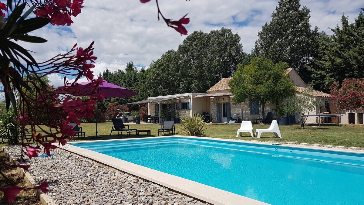 Beaucaire Villa | A country house in the heart of Provence with PRIVATE POOL