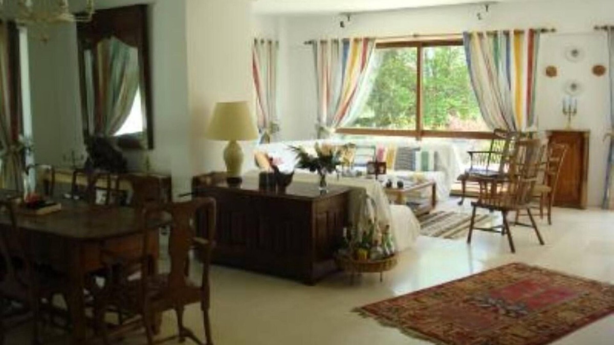 Loches House | A country house with swimming pool, close to Loches. (No stays below 14 days)