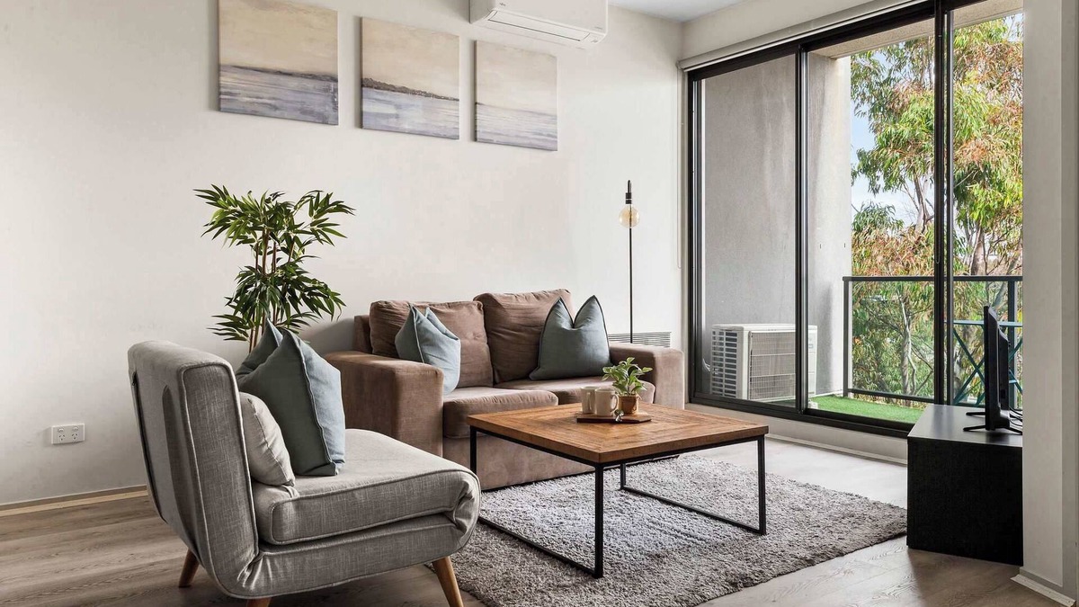 Kensington Apartment | A Cozy Apt Near to Flemington Races, FREE Parking