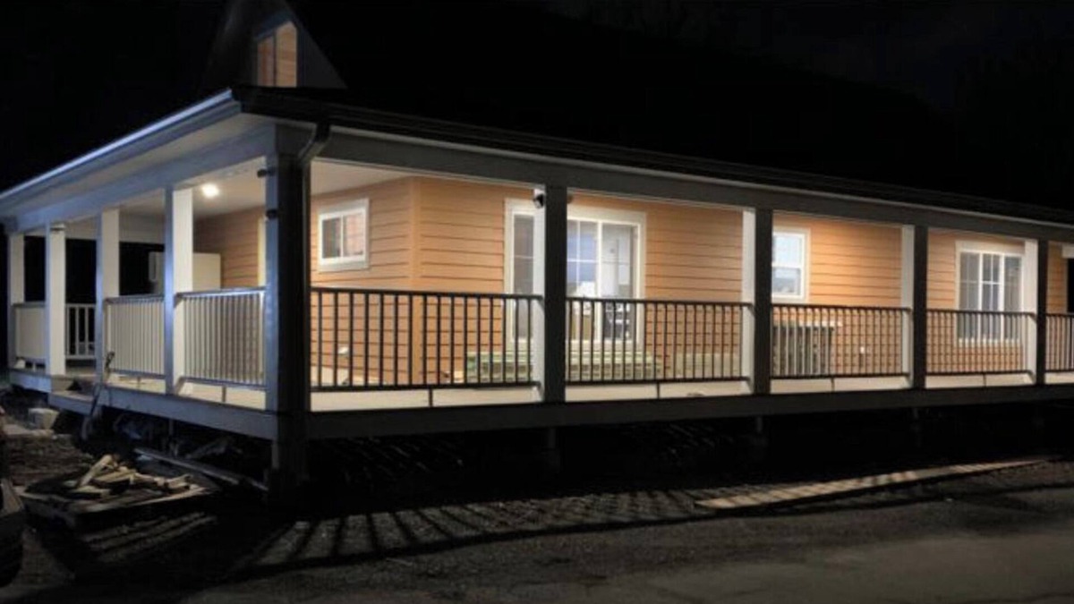 Kenosha Cabin | A cozy cabin getaway on a farm from hustle and bustle of Chicago and Milwaukee.