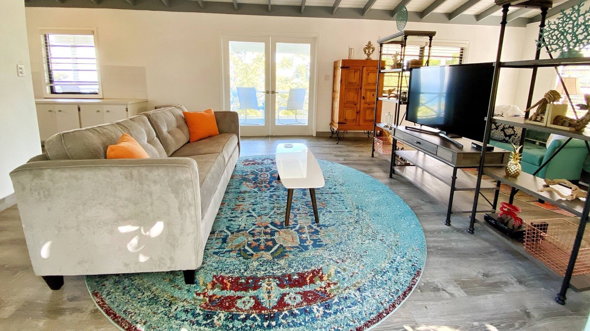 Caret Bay Cottage | A cozy cottage with big personality