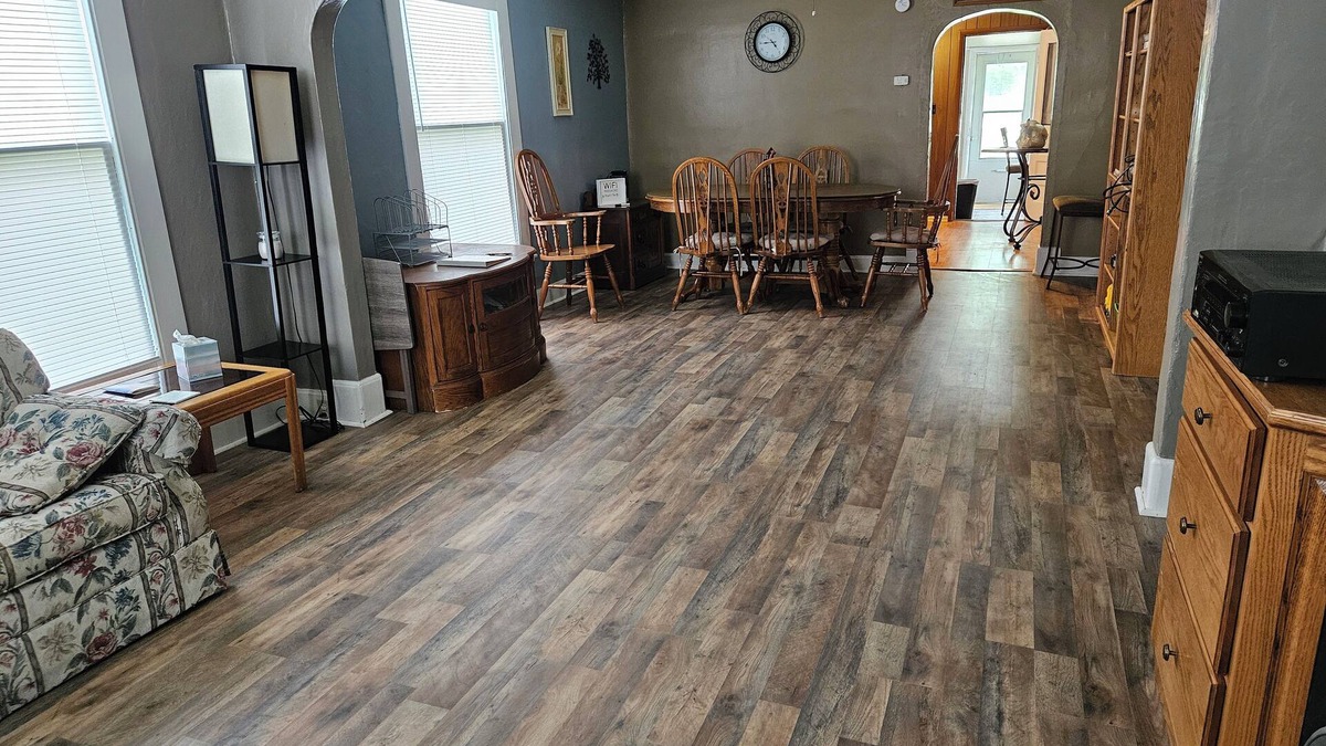Moberly House | A cozy home to be & pets OK. It's close to eateries, shops and Hwy's 24 and 63.