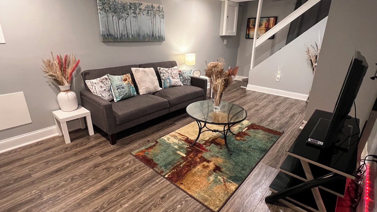 Overlea Apartment | A cozy/modern private suite.nMins away from I695/95 and the heart of Baltimore.