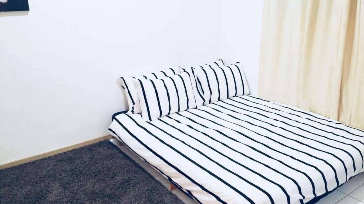 Seksyen 14 Apartment | A cozy place to have a short vacation in the City!