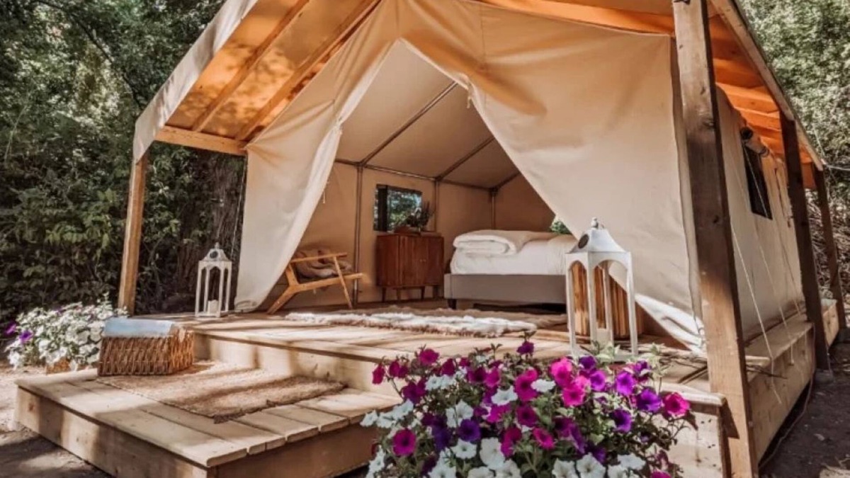 Tsawwassen Cabin | A cozy Retreat 3 mins from the BC Ferries