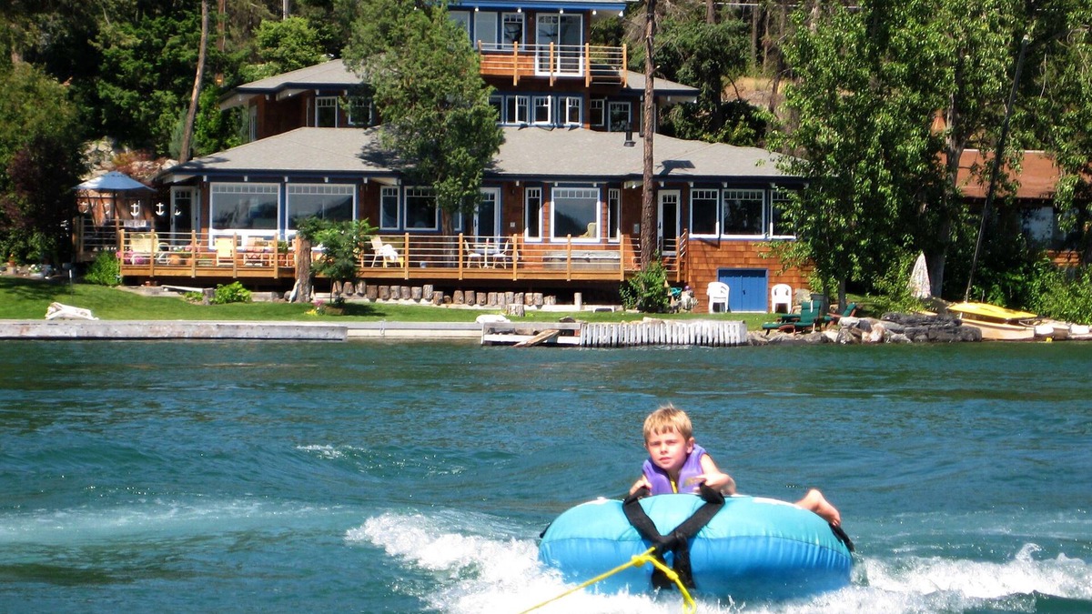 Somers House | A Delightful Sailor's Home with a Spectacular Waterfront Location