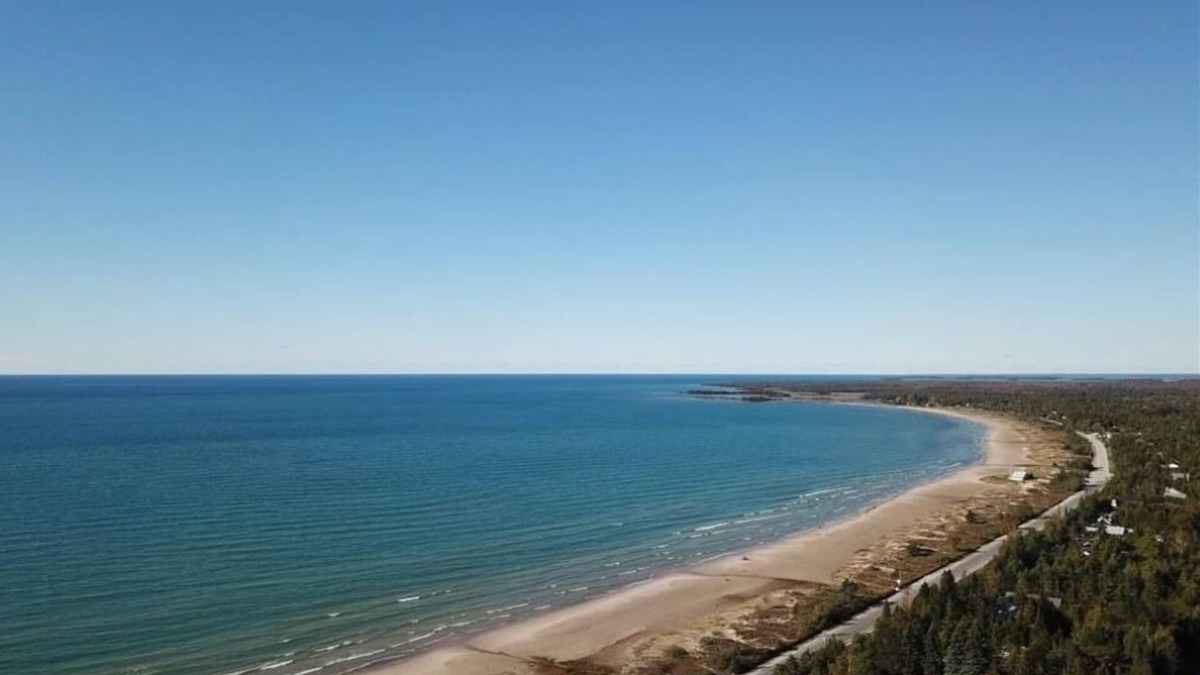 Sauble Beach Cottage | A Downtown Beachside Cottage, the perfect getaway!