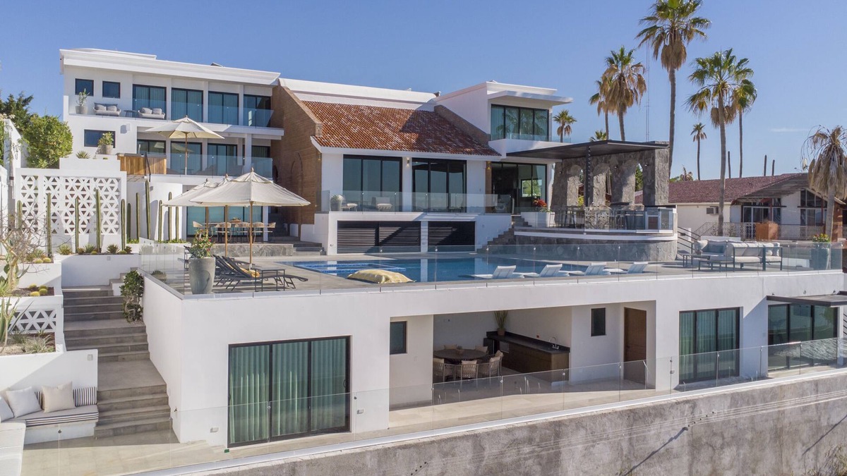 La Paz Villa | A dream luxury vacation in La Paz: Villa Palmares!
