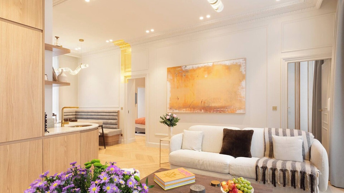 Paris City Center Apartment | A Elegant 2-BR/2BA with Services in Louvre