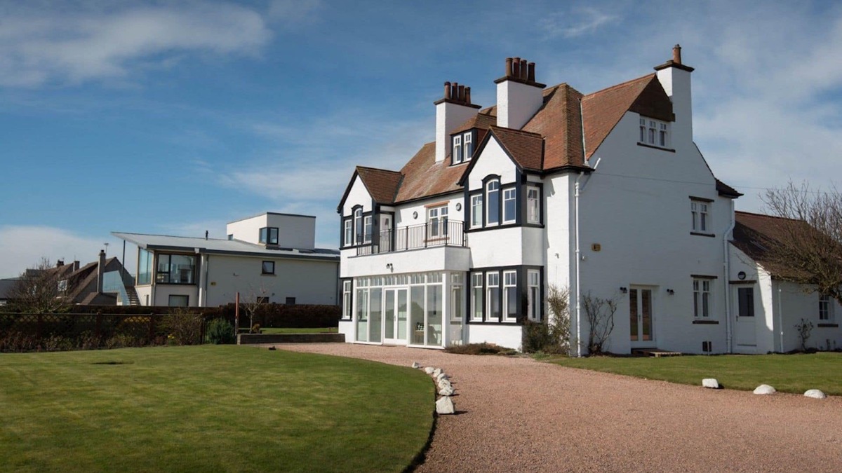 Earlsferry Apartment | A fabulous period house, fantastic for large gatherings