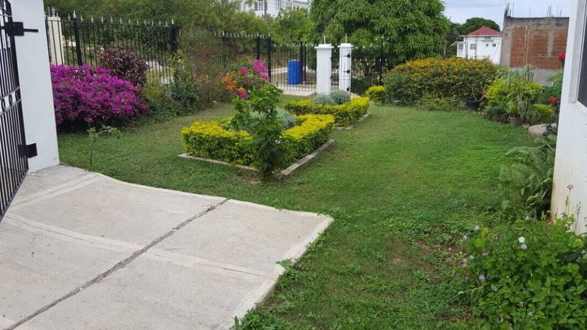 Corral Spring Apartment | A Falmouth Getaway