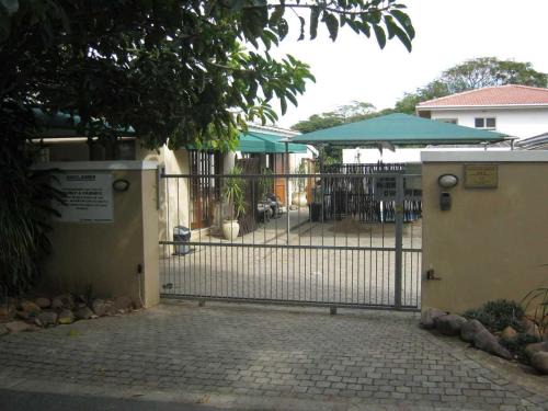 Bluff House | A Family and Friends Guest House