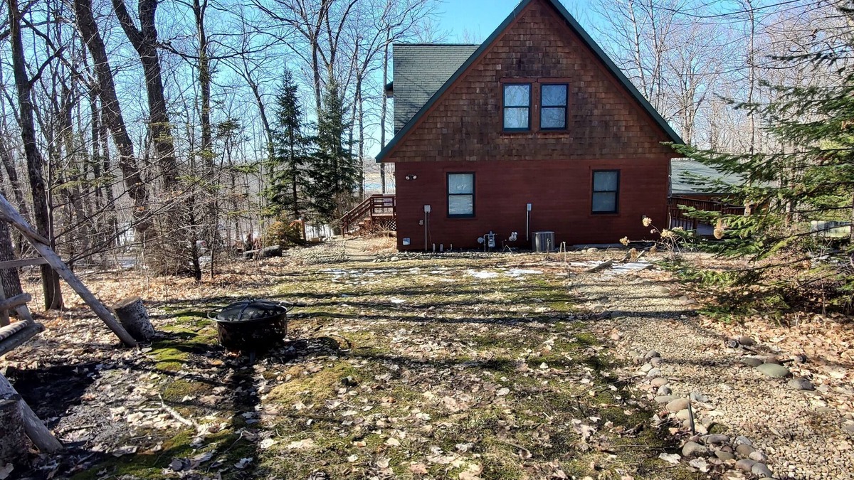 Pine City Cabin | A family cabin inside the woods