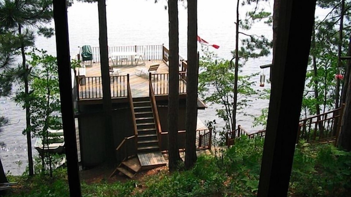 Brantingham Cottage | A family friendly camp - like home.