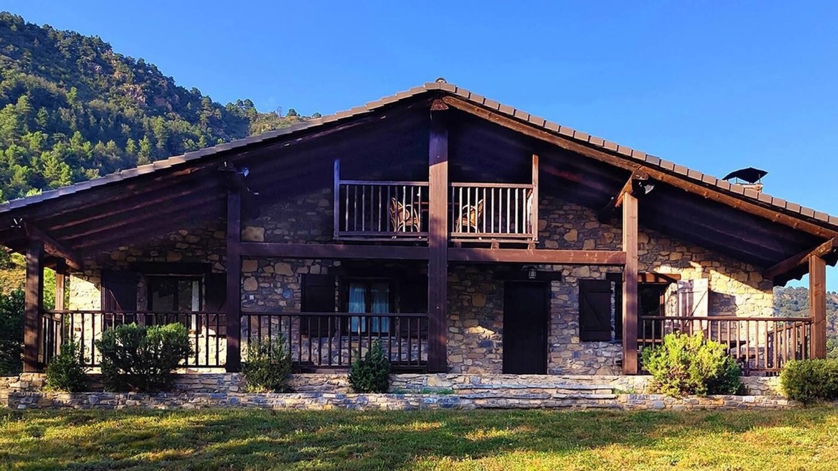 Coll de Nargo Cottage | A fantastic holiday home, private pool and barbecue. Wifi