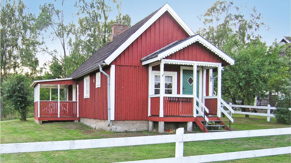 Hamneda House | A farmhouse as a vacation home.