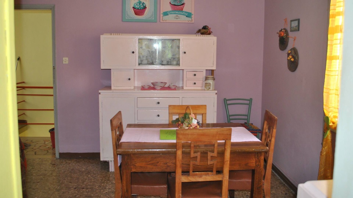 Mirandola House | A few km from the border with Lombardy, Emilia Romagna and Veneto, 30 parking pr