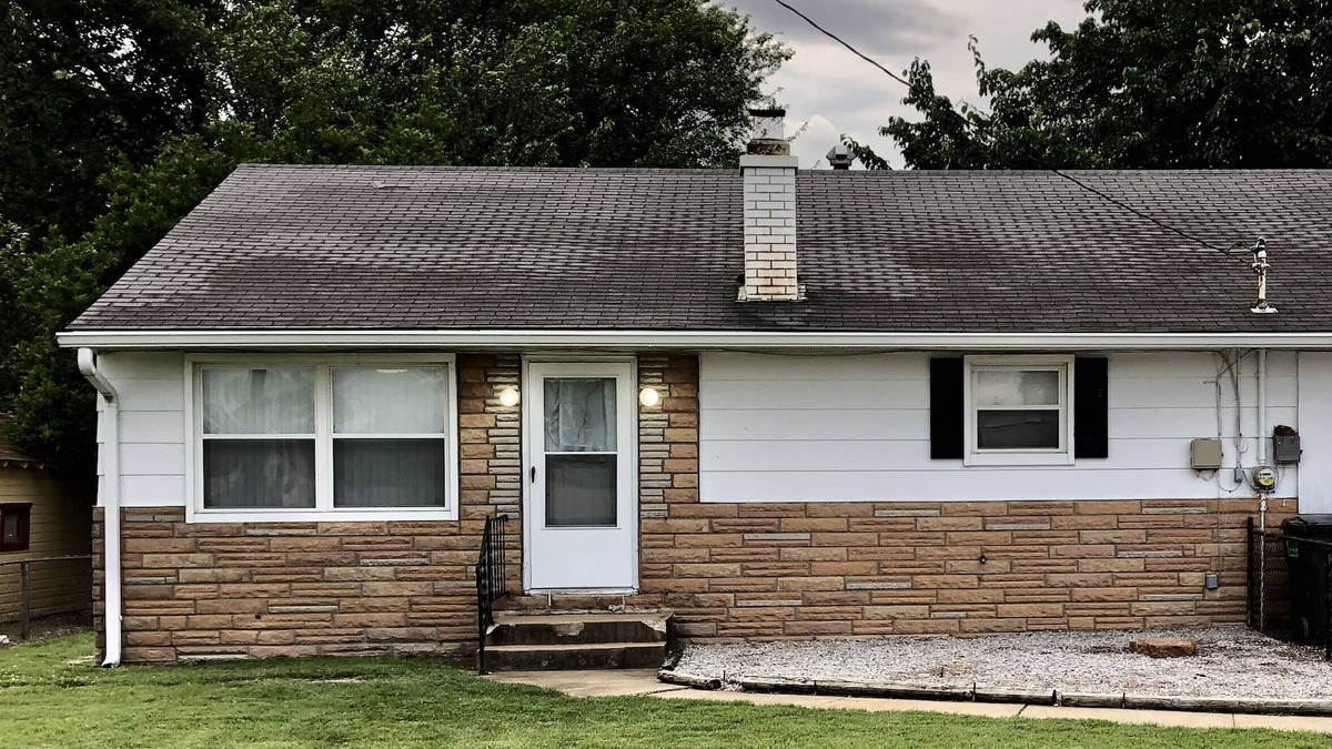 Cahokia House | A few minutes from downtown ST. LOUIS, MO! PREMIER HOST! RV & trailer friendly!