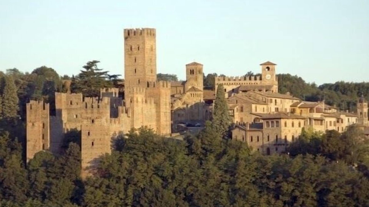 Vernasca Other | A FINE 2 BEDROOM STONE HOUSE IN EMILIA