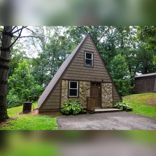 Logan House | A-Frame #04 - by The Chalets