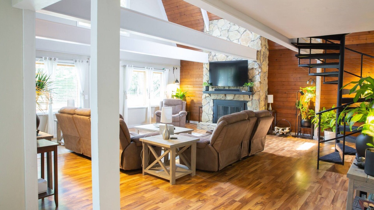 Madison House | A-Frame Arbor One Block From The Beach-Four Beds and Four Bathrooms!