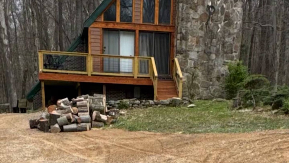 Jones Mills Cabin | A-Frame-Away cozy secluded cabin minutes from 7Springs